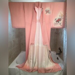 Elegant Pink Floral Silk Kimono